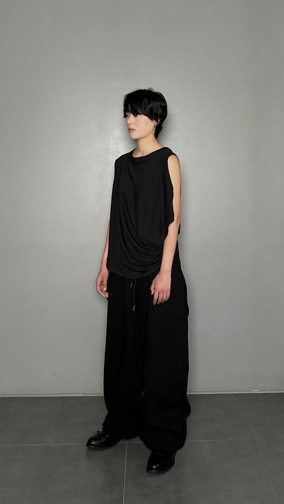 SS25 AMU Unisex Three-hole Sleeveless Top #BLACK