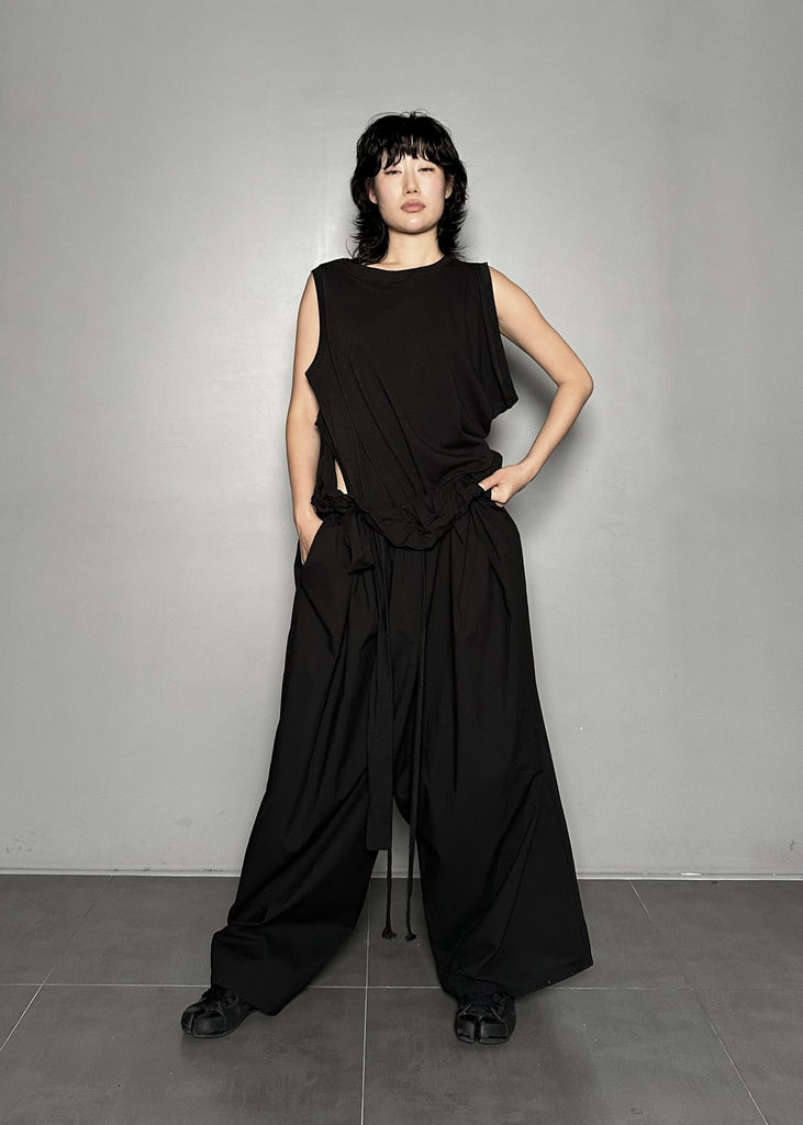 SS25 AMU Unisex Three-hole Sleeveless Top #BLACK