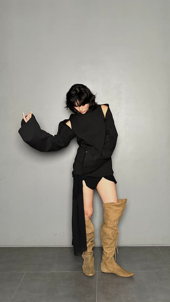 FW25 AMU Unisex. Layered Versatile Top #BLACK
