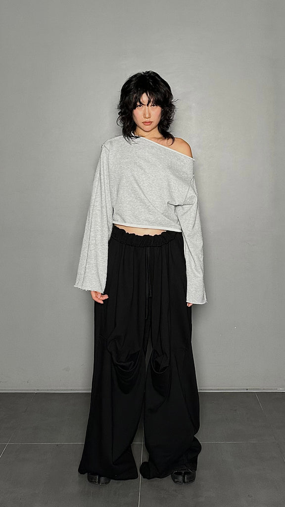 FW25 AMU. Off-shoulder Top (Reversible) #BLACK