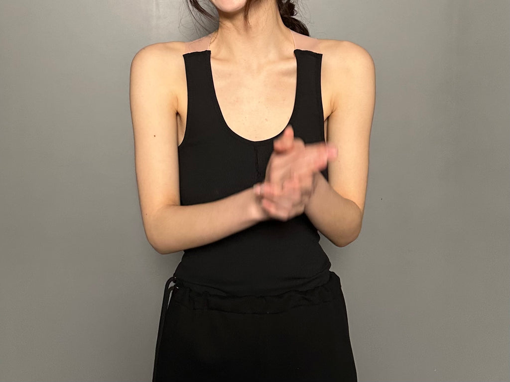 SS25 AMU Silhouette Sleeveless Top #WHITE [Pre-Order 20% OFF until 05/09]