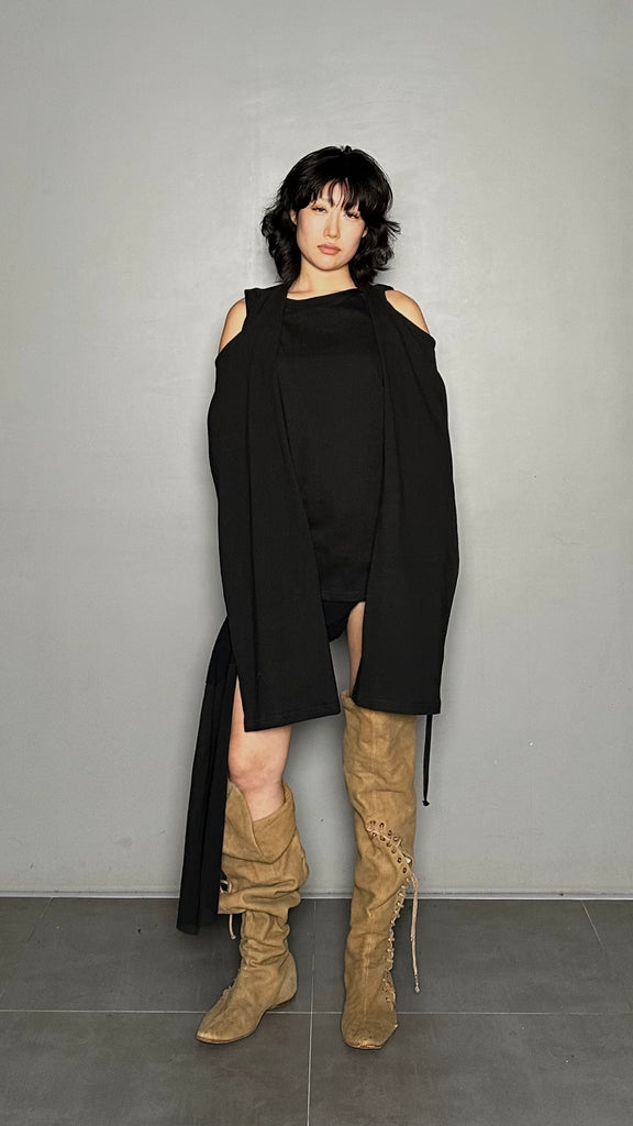 FW25 AMU Unisex. Layered Versatile Top #BLACK