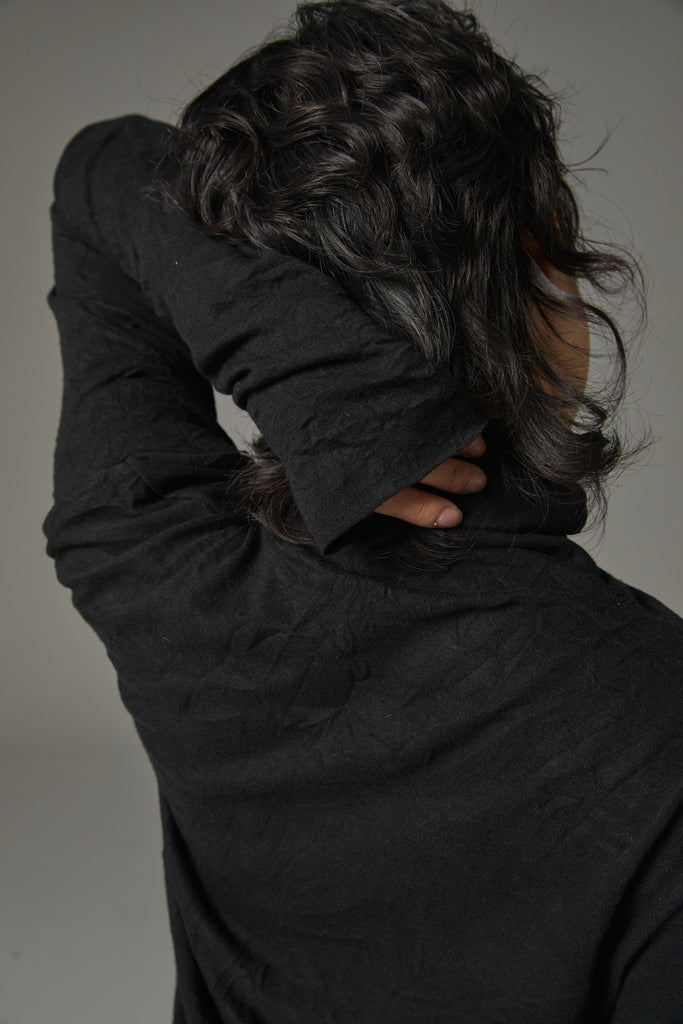 FW25 AMU UNISEX. Wrinkled Long Turtleneck Top #BLACK