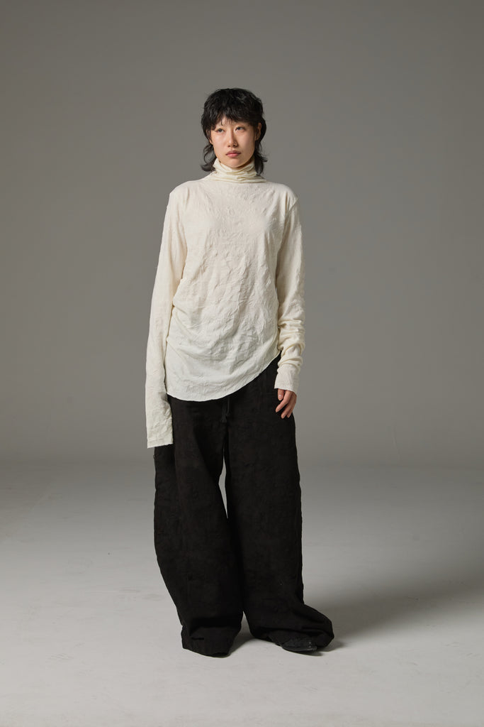 FW25 AMU UNISEX. Wrinkled Long Turtleneck Top #WHITE