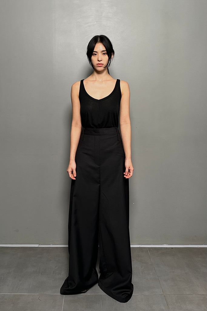 SS24 AMU TRANSFORMABLE SLEEVELESS #BLACK