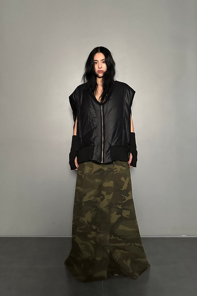 FW24 UNISEX AMU OVERSIZED PADDED REVERSIBLE VEST #BLACK