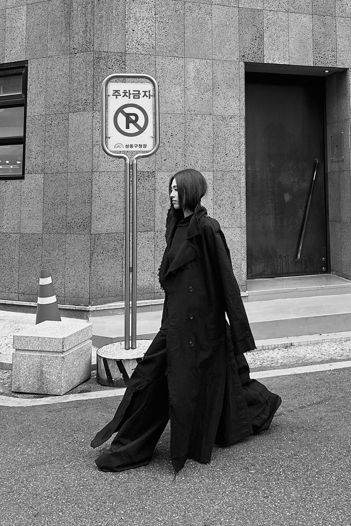 FW24 UNISEX AMU OVERSIZED LONG TRENCH COAT #BLACK