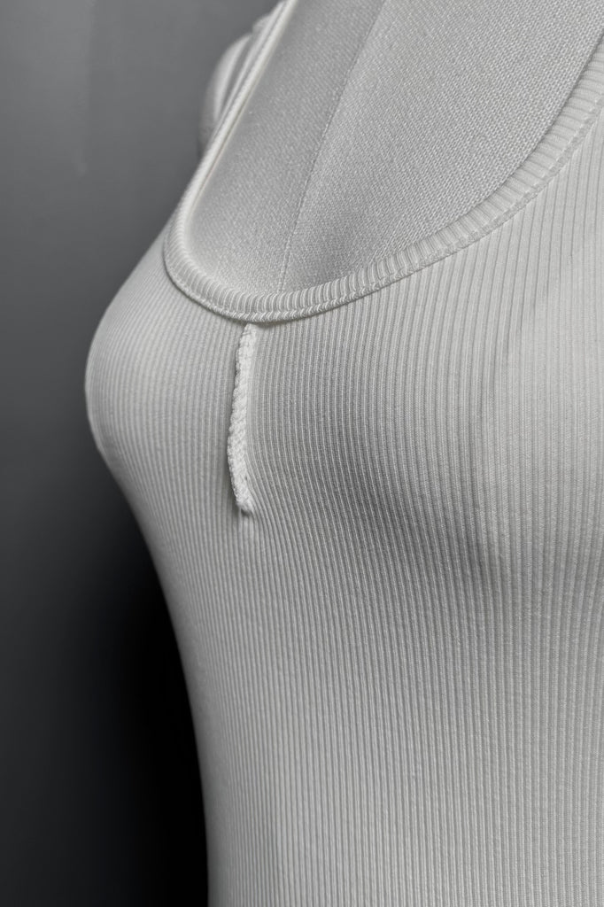 SS25 AMU Silhouette Sleeveless Top #WHITE [Pre-Order 20% OFF until 05/09]