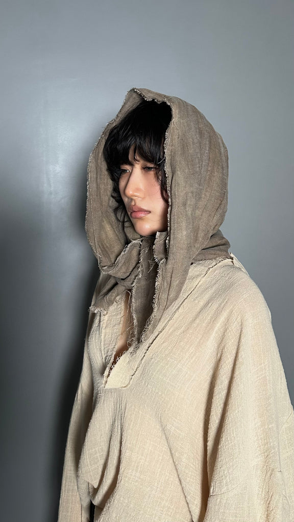 SS25 AMU Unisex. Irregular Crease & Dyed Herringbone Scarf #BEIGE