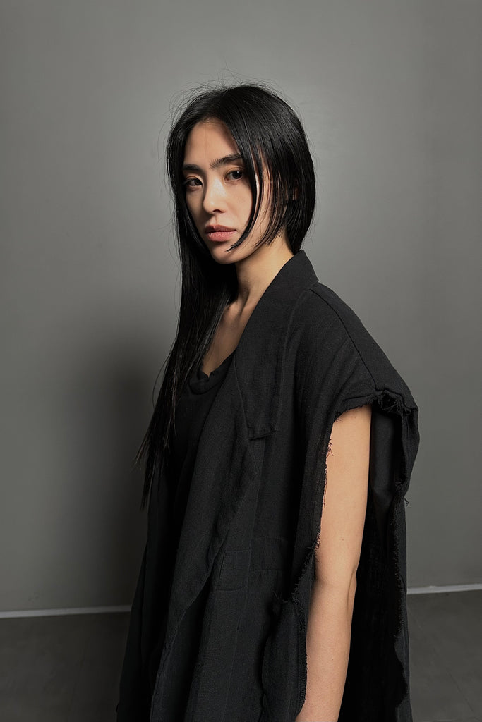 SS24 UNISEX AMU OVERSIZED LINEN VEST JACKET #BLACK