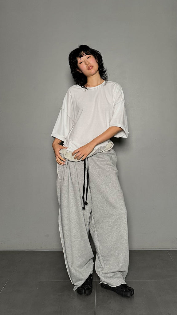 SS25 AMU Unisex. Folded Sleeve Contrast Stitch Tee #WHITE